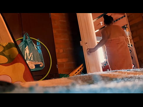 ❤️ Mi tío me sigue hasta la ducha, me folla mientras me ducho ️❌ Video de porno en es.3dhentaix.ru ❌️