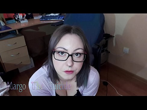 ❤️ Chica sexy con gafas chupa consolador profundamente en la cámara ️❌ Video de porno en es.3dhentaix.ru ❌️