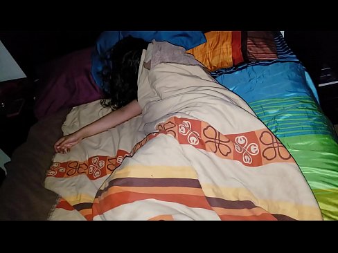 ❤️ Hijastro regañando a su joven madrastra mientras duerme ️❌ Video de porno en es.3dhentaix.ru ❌️